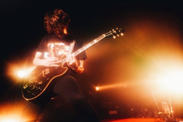 GLIM SPANKY、思い出の地・STUDIO COASTで開催した全国ツアー追加公演『Extra Show』レポート