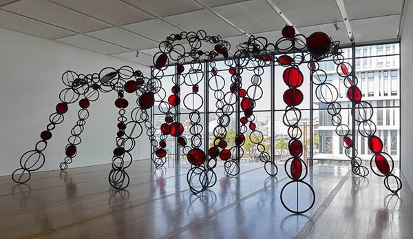 日本の現代アートが映し出す、人・文化・自然のカラフルな交差『六本木クロッシング2022展：往来オーライ！』12月1日より開催