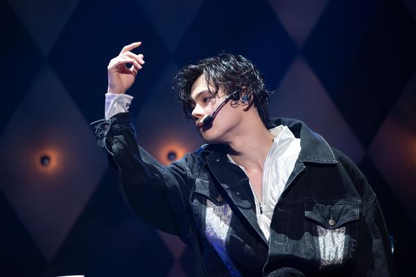 「さらに上へ行くために」超特急 次なる10年への覚悟と挑戦　超特急『BULLET TRAIN 10th Anniversary Tour 2022「Progress」』初日レポート