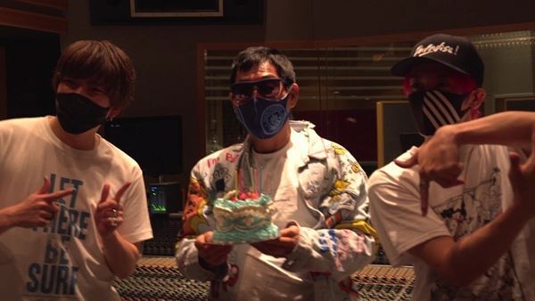 EXIT初ミニアルバムに明石家さんまが参加、兼近＆りんたろー。からのコメントも「激やさしパイセンです！！」