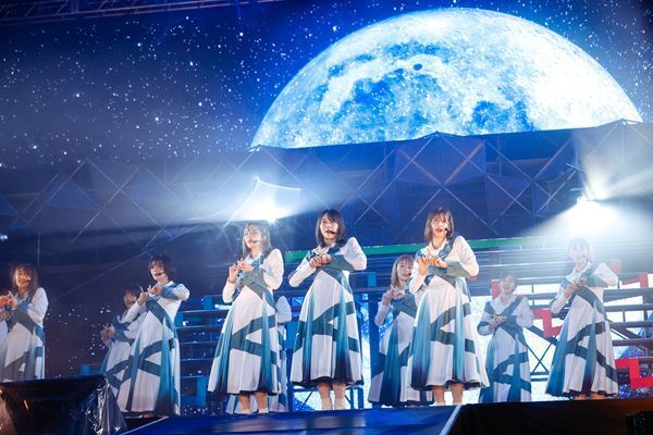 櫻坂46＆日向坂46「これからも互いに高みを」合同ライブ『W-KEYAKI FES.2021』レポート