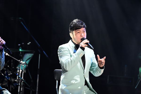 ゴスペラーズ、一夜限り“カップリング三昧”の無観客配信ライブ開催「次はアカペラツアーで会いましょう！」