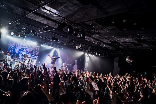 【ライブレポート】3年ぶりのWiennersツーマンイベント　切磋琢磨、相乗効果で最高沸点となったリキッドファイナル公演