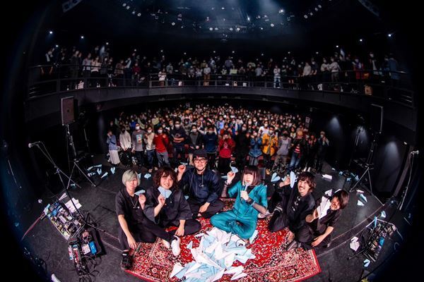 majikoが東名阪ツアーに向けた“書”も披露！　ニューアルバム発売記念ライブを開催