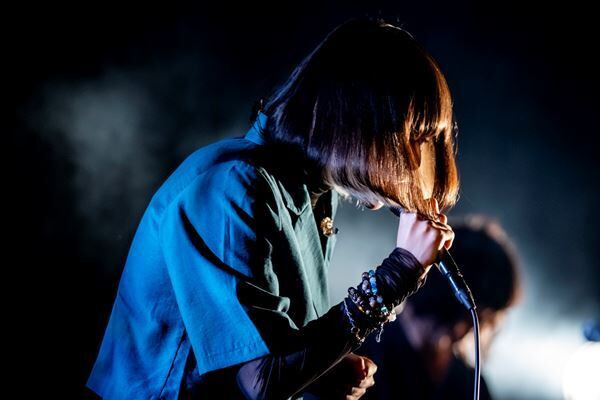 majikoが東名阪ツアーに向けた“書”も披露！　ニューアルバム発売記念ライブを開催