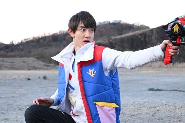 駒木根葵汰『機界戦隊ゼンカイジャー』への情熱「子どもたちに憧れられる存在になりたい」