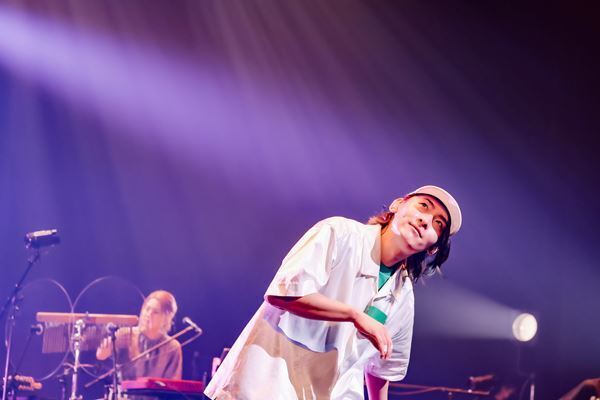 ビッケブランカ、音楽性の幅広さと新鮮味を証明した『FATE TOUR 2147』ファイナルで全18曲披露