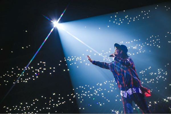 【ライブレポート】ナオト・インティライミ『ティライミワールド カーニバル2022』6年ぶりのアリーナ公演は“見逃せない”シーンの連続だった