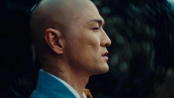 森山直太朗が“丸刈り”姿で華麗に踊る新曲「愛してるって言ってみな」MV公開