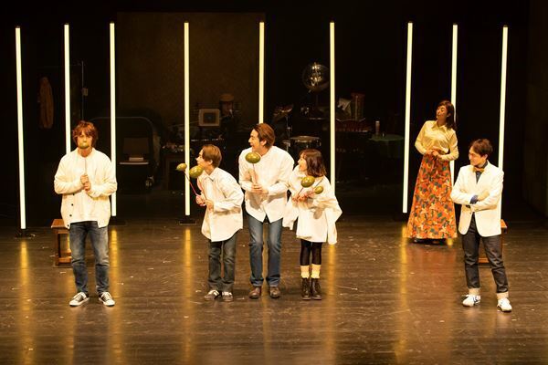 小山ゆうな「生の芝居と生の音楽とのコラボレーションを楽しんで」『愛するとき 死するとき』開幕　主演・浦井健治ほか出演者の初日コメント＆舞台写真到着