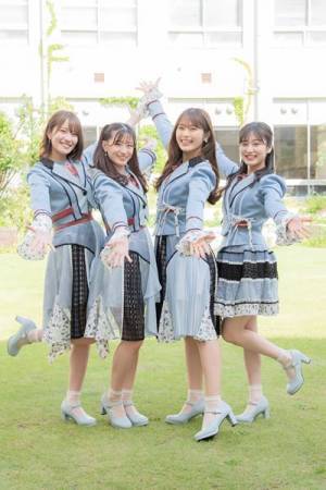 吉本新喜劇とのコラボミュージカルに臨む、NMB48・川上千尋×小嶋花梨×渋谷凪咲×上西怜インタビュー