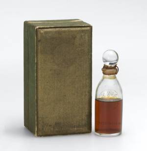 日本初の民間洋風調剤薬局として開業した「資生堂」の歴史を紐解く『万物資生｜中村裕太は、 資生堂と　　　を調合する』開催中