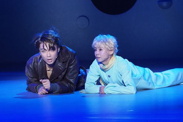 原作の言葉たちの、不思議できれいな世界観がそこに　「心の目で見る」ミュージカル『リトルプリンス』