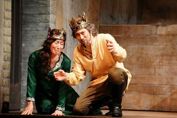 ユーモアと皮肉と醜さのスパイスを効かせた人間喜劇―演劇ジャーナリスト・大島幸久が観た『冬のライオン』