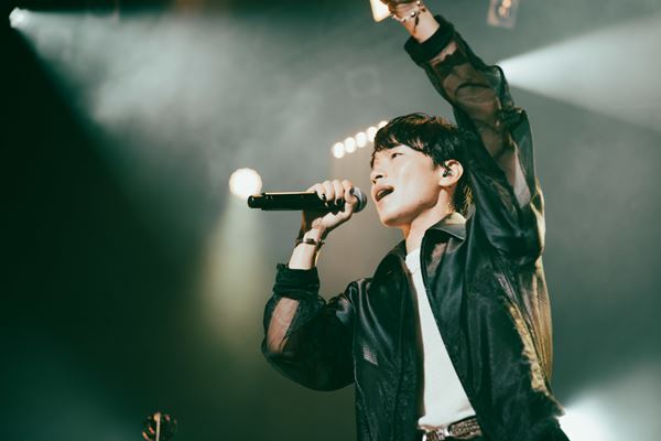 TENDRE、ツアーファイナルで盟友SIRUPがサプライズ登場＆「ENDLESS feat. SIRUP」を初披露