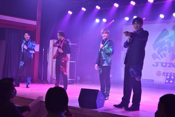 純烈、約半年ぶりに温浴施設でのライブ再開＆箕面温泉スパーガーデンでのライブも発表