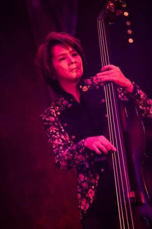 BUCK-TICKが誘った倒錯の夢幻世界、配信ライヴ『魅世物小屋が暮れてから〜SHOW AFTER DARK〜』レポート