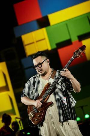 ゲスの極み乙女。結成10周年記念公演『解体』で改名を発表