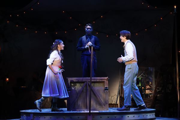 演劇の原点に立ち返るかのようなミュージカル『ファンタスティックス』【観劇レポート】