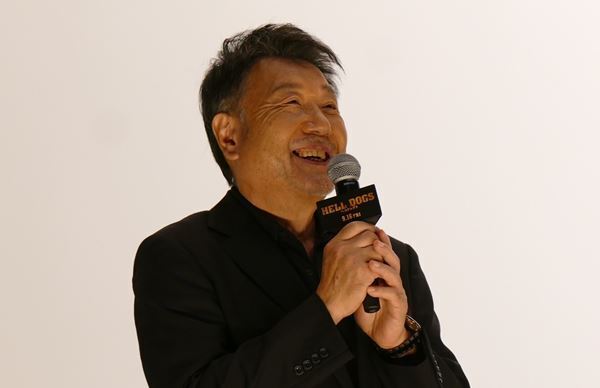 岡田准一、主演作『ヘルドッグス』は好みが分かれる？「本当にゼロか100か。とにかく熱く語っていただける映画」