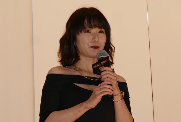 岡田准一、主演作『ヘルドッグス』は好みが分かれる？「本当にゼロか100か。とにかく熱く語っていただける映画」