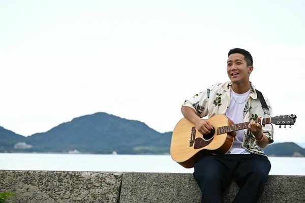 瑛人、DJ務めるラジオ番組内で入籍を発表