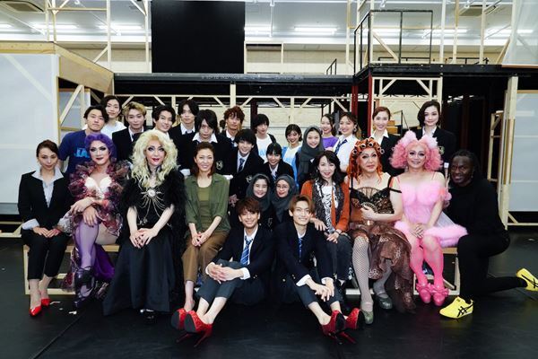 森崎ウィン、高橋颯ら出演の噂のミュージカル『ジェイミー』稽古場をのぞき見！