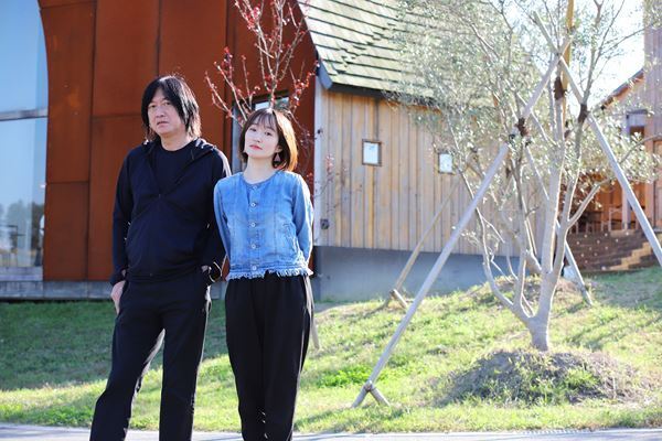 小林武史×安藤裕子が語る、この時代に伝えたい“言葉”―『KRUKKU FIELDS HARVEST』開催を前に【対談】