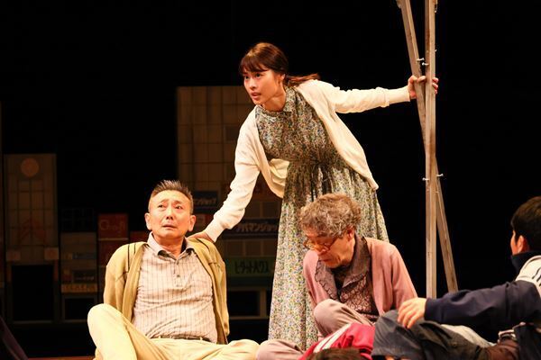 ライブ配信も決定！ 有村架純、林遣都ら出演、加藤拓也演出の『友達』が開幕