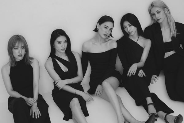 Happiness、5人体制初のアーティスト写真公開　2年半ぶり新曲「Everything」ジャケットも