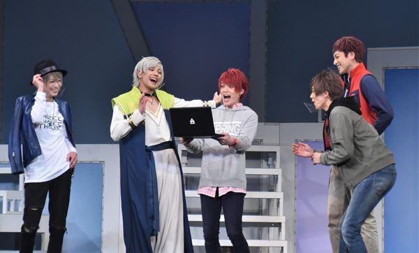 冬組の絆がさらに深まるふたつのストーリー。MANKAI STAGE『A3!』～WINTER 2021～開幕