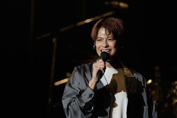 いまここにいる森崎ウィンを受け取って「MORISAKI WIN FIRST FLIGHT」ライブレポート