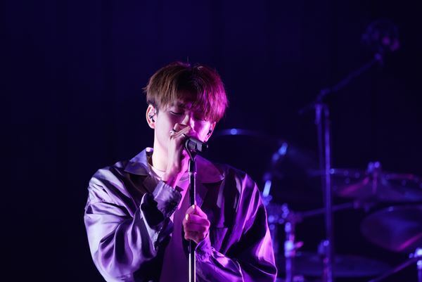 いまここにいる森崎ウィンを受け取って「MORISAKI WIN FIRST FLIGHT」ライブレポート