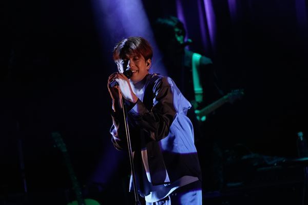 いまここにいる森崎ウィンを受け取って「MORISAKI WIN FIRST FLIGHT」ライブレポート