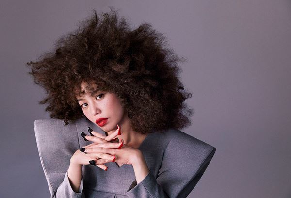 Chara、Zepp Tokyoで大人のダンスパーティー開催