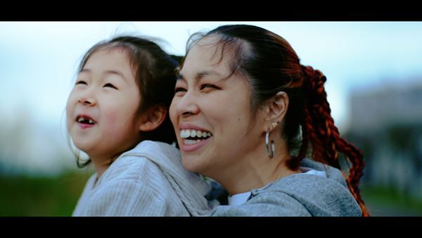 AI、新曲「パパへ」MV公開　友情出演の眞木蔵人が監督も務める