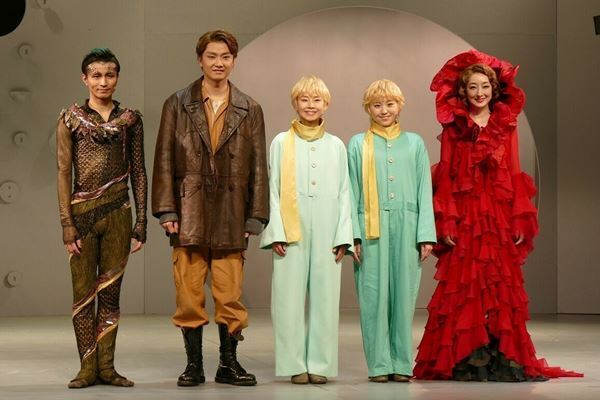 音楽座ミュージカル『リトルプリンス』開幕、時空を超えた“王子”ダブルキャストが意気込み