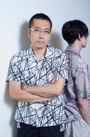 『三人吉三』がハードボイルド現代劇に！ KAAT『湊横濱荒狗挽歌』シライケイタ×玉城裕規インタビュー