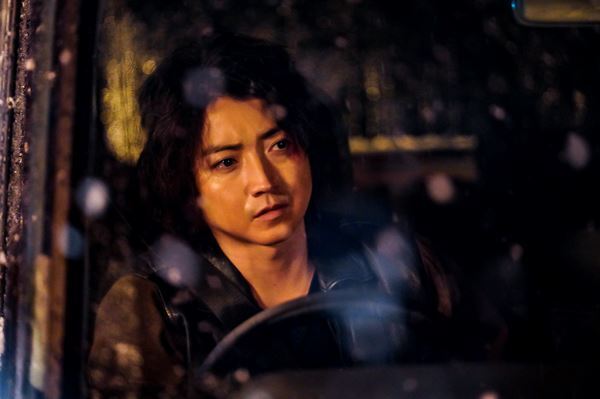 藤原竜也が演じる天才作家「僕はいつの日か天才と呼ばれなくなりました（笑）」