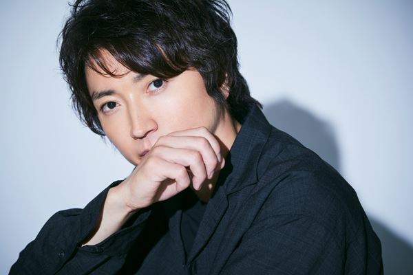藤原竜也が演じる天才作家「僕はいつの日か天才と呼ばれなくなりました（笑）」