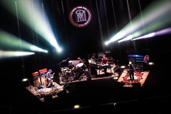 奥田民生、昨年末から今年にかけて開催した『ひとり股旅』『MTRY TOUR』厳選映像をアンコール配信