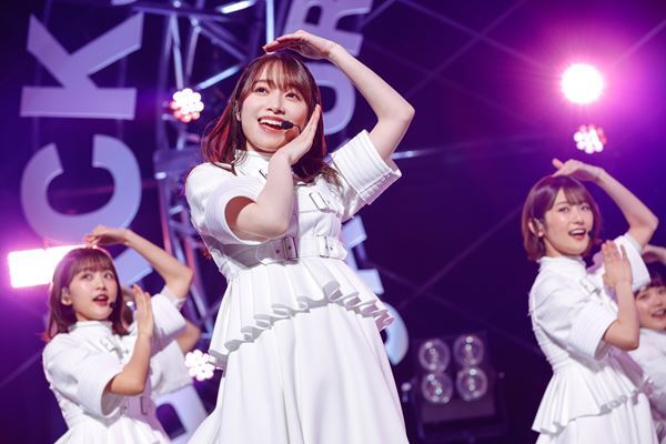 櫻坂46、2022年開幕ライブ『BACKS LIVE!!』オフィシャルレポート「BACKSのイメージ変えられたら」