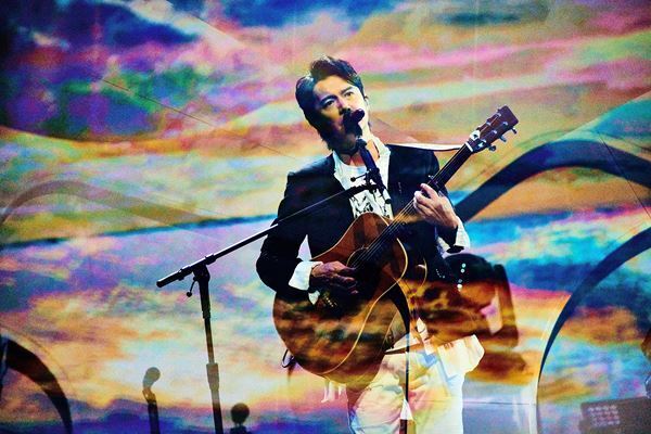 福山雅治の3年10カ月ぶり全国アリーナツアーが開幕、ファンとの”新たな約束”さいたまスーパーアリーナ3DAYSも発表