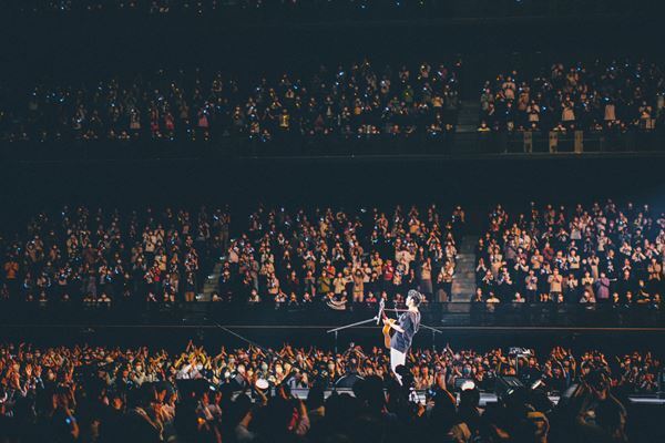 福山雅治の3年10カ月ぶり全国アリーナツアーが開幕、ファンとの”新たな約束”さいたまスーパーアリーナ3DAYSも発表