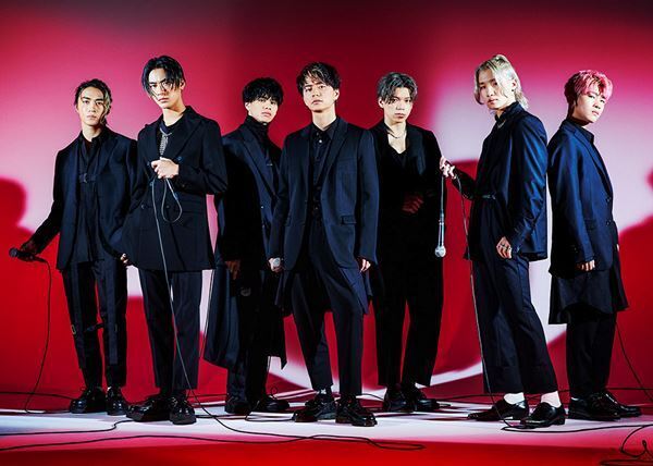 BALLISTIK BOYZ、黒スーツ姿でマイクを握る『PASS THE MIC』新ビジュアル公開