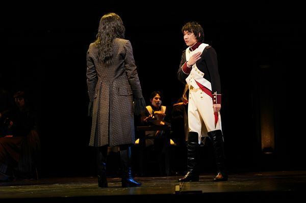 【観劇レポート】孤高の死刑執行人を稲垣吾郎が魅力的に演じきる 舞台『サンソン－ルイ16世の首を刎ねた男－』