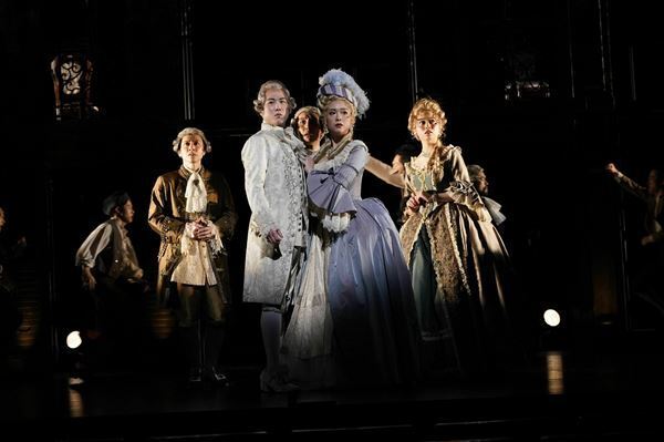 【観劇レポート】孤高の死刑執行人を稲垣吾郎が魅力的に演じきる 舞台『サンソン－ルイ16世の首を刎ねた男－』