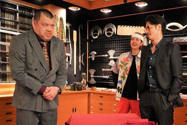 くっきー！（野性爆弾）が武器を使って大喜利　玉木宏主演『極主夫道 ザ・シネマ』特別映像公開
