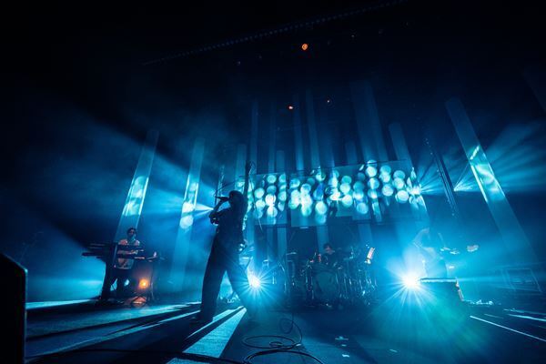 iri、初のホールツアー『PRIVATE』が地元で開幕　オフィシャルレポート到着