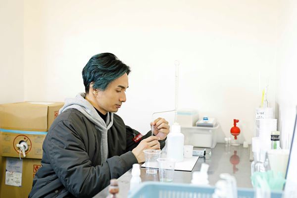 橘ケンチ（EXILE / EXILE THE SECOND）「自らの舌（センス）に正直に楽しんで」　油長酒造とのコラボ日本酒『風の森橘ALPHA 7』4月発売